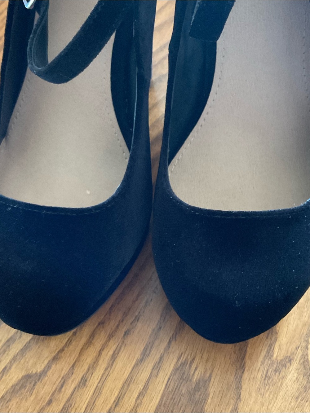 NWOT Torrid Black Faux Suede Mary Jane Style Platform Heel, Sz 8.5WW - Picture 2 of 8